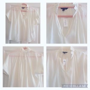 NEW 🤍🙌🔥Banana republic sheer puff neck, short sleeve top! NEW w/ tags!